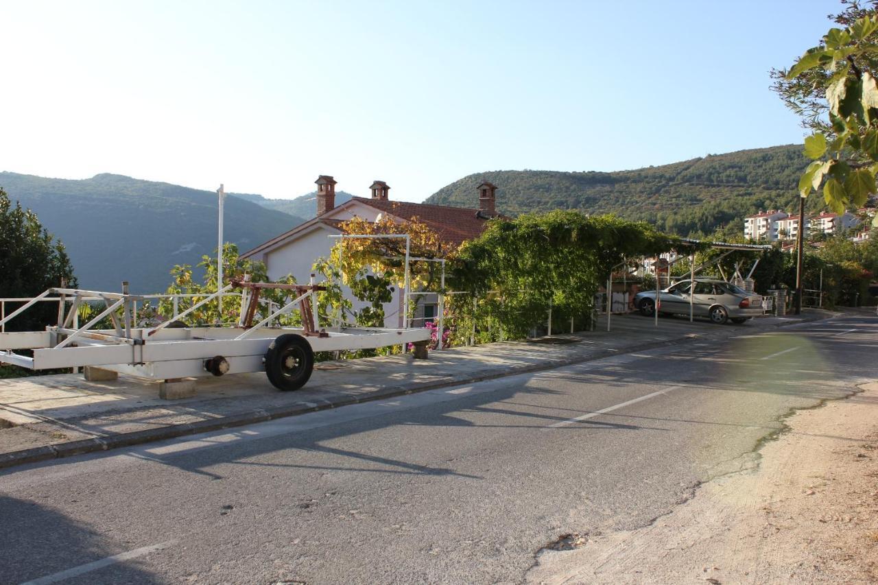 Apartments With A Parking Space Rabac, Labin - 7410 Eksteriør bilde